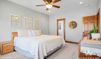 5233 Henning Loop, Casper, WY 82609