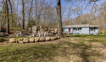 13 Pigeon Hill Cv, Hopkinton, RI 02808