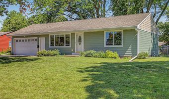 623 River Oak Dr, Ames, IA 50010