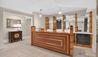 9715 SINGLETON Dr, Bethesda, MD 20817