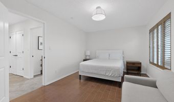 9735 Village Green Dr NE, Albuquerque, NM 87111