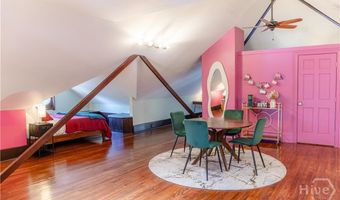 201 W 33rd St, Savannah, GA 31401