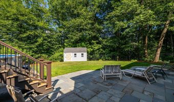 56 Larkspur Ln, Bristol, CT 06010
