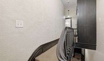 110 S 13th St, Airville, PA 15203