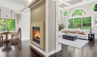 15 Chardonnay Ter, Bedford, NH 03110