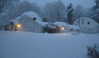 11 Day Rd, Cornwall, CT 06754