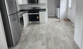 24 Cassie Ln, Bennington, VT 05201