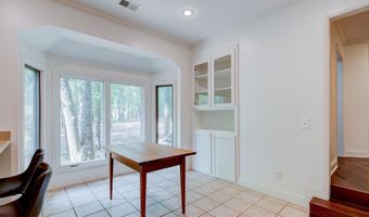 8 Cedar Pl, Camden, SC 29020