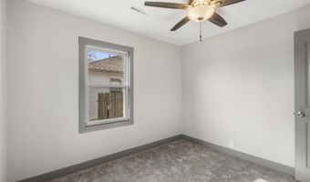 304 E Cofield St, Aurora, MO 65605