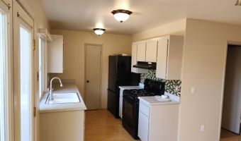 5015 Charmian Dr, Santa Rosa, CA 95409