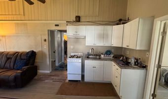 34 E Mapleshade Ln, Beesleys Point, NJ 08223