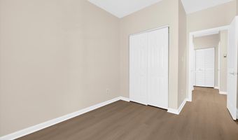 2004 PEGGY STEWART Way 204, Annapolis, MD 21401