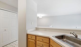 2794 Barclay Way, Ann Arbor, MI 48105