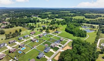 6700 Parwood Dr, Baxter, TN 38544