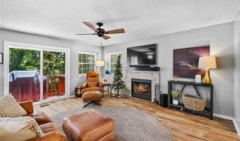 3211 Cardinal Creek Cir A & B, Bentonville, AR 72712