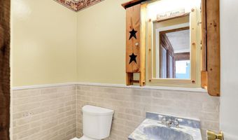 122 Edgewood Dr, Bedford, IN 47421