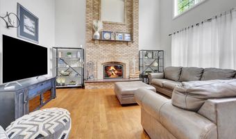 1880 Crofton Dr, Algonquin, IL 60102