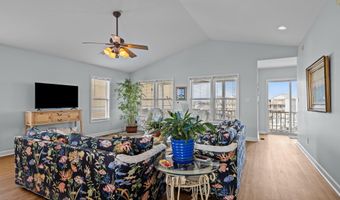 108 N Kinston Ave, Atlantic Beach, NC 28512