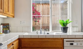 15 Mcdonnel Rd, Alameda, CA 94502