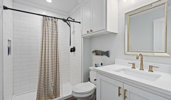 4021 Blue Jay St, Bay St. Louis, MS 39520