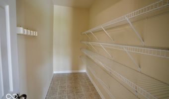 3273 Glenwillow Ct, Bargersville, IN 46106