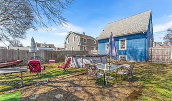 95 Ivy St, East Providence, RI 02914