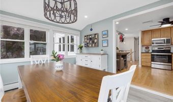 118 Pettee Ave, North Kingstown, RI 02852