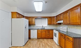 1935 Brookwood Dr, Akron, OH 44313