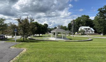 1012 West Rd, Belgrade, ME 04917