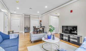 54 Loomis St 2202, Bedford, MA 01730