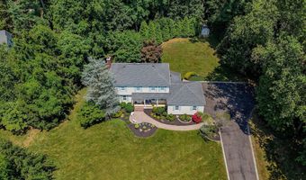 11 Lyon Rd, Middletown, NJ 07748