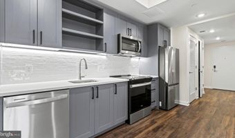 4000 WISCONSIN Ave NW Parc-Ph705, Washington, DC 20016