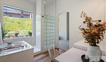 3949 W Quail Rdg, Boise, ID 83703