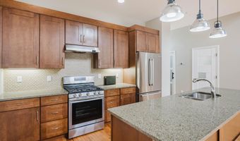3 Bryn Mawr Ct, Albany, NY 12211