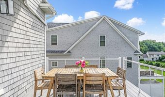 100 Algonquin Rd 5, Narragansett, RI 02882
