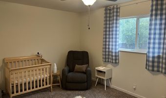 1437 Hemlock Ave, Anderson, CA 96007