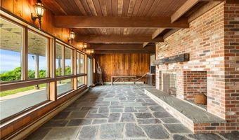 1035 Mohegan Trl, Block Island, RI 02807
