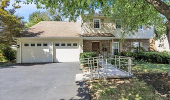 802 APPLE Dr, Reading, PA 19610