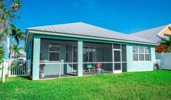 562 BIMINI BAY Blvd, Apollo Beach, FL 33572