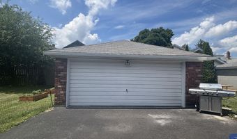 24 Joanne Ct, Albany, NY 12209