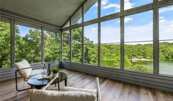 43 Strichen Ln, Bella Vista, AR 72715
