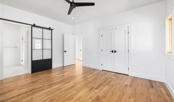 1016 NW A St, Bentonville, AR 72712