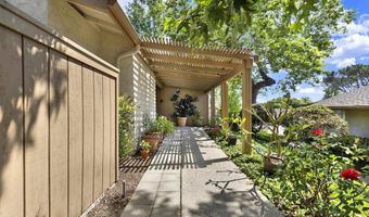 6050 Henderson Dr 16, La Mesa, CA 91942