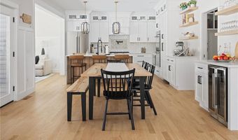 450 Carrs Pond Rd, East Greenwich, RI 02818