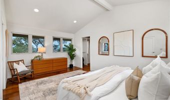 2377 Silver Ridge Ave, Los Angeles, CA 90039