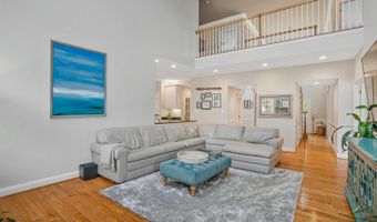 19917 INTERLACHEN Cir, Ashburn, VA 20147