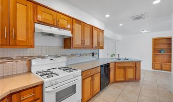 23859 South Rd, Apple Valley, CA 92307