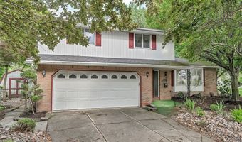 8 Countryside Ct, Amherst, NY 14221