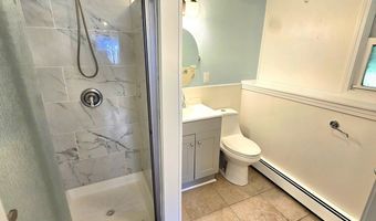 1 Jaybee Dr, Bloomfield, CT 06002