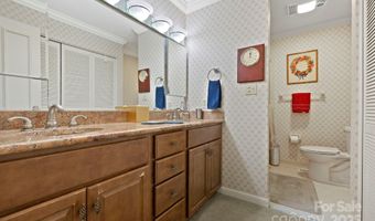 700 Crowfields Ln, Asheville, NC 28803
